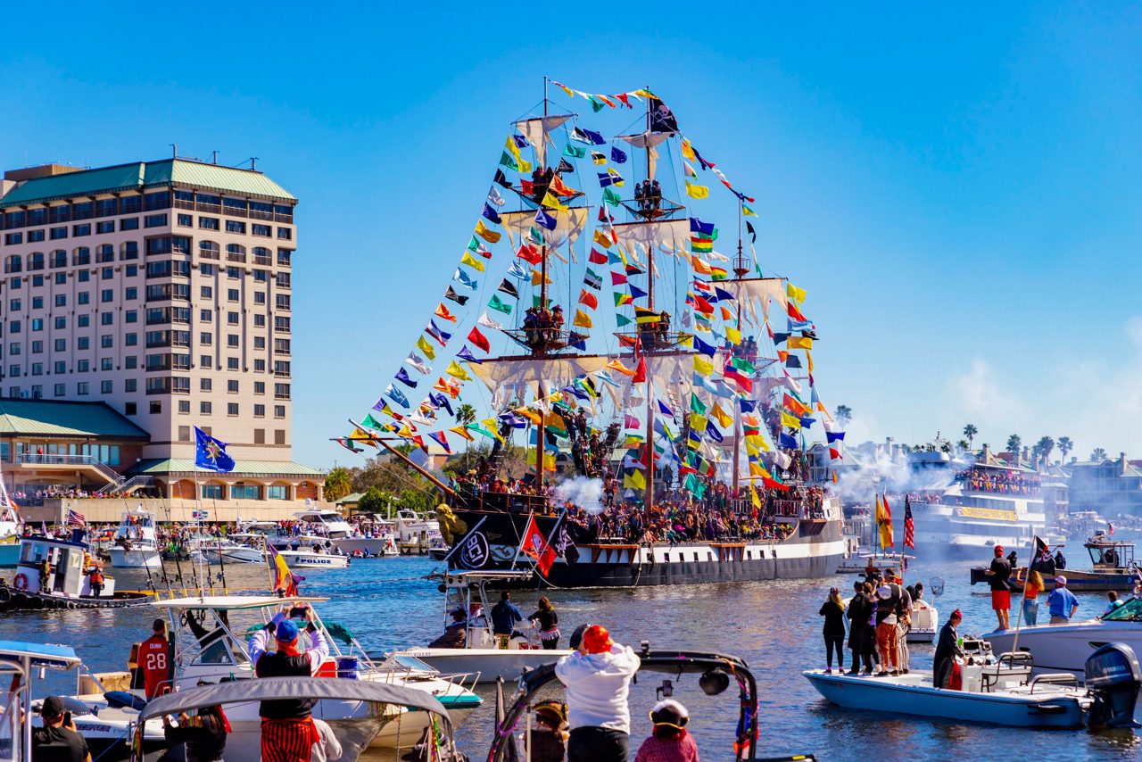 Gasparilla pirate ship — archive photograph